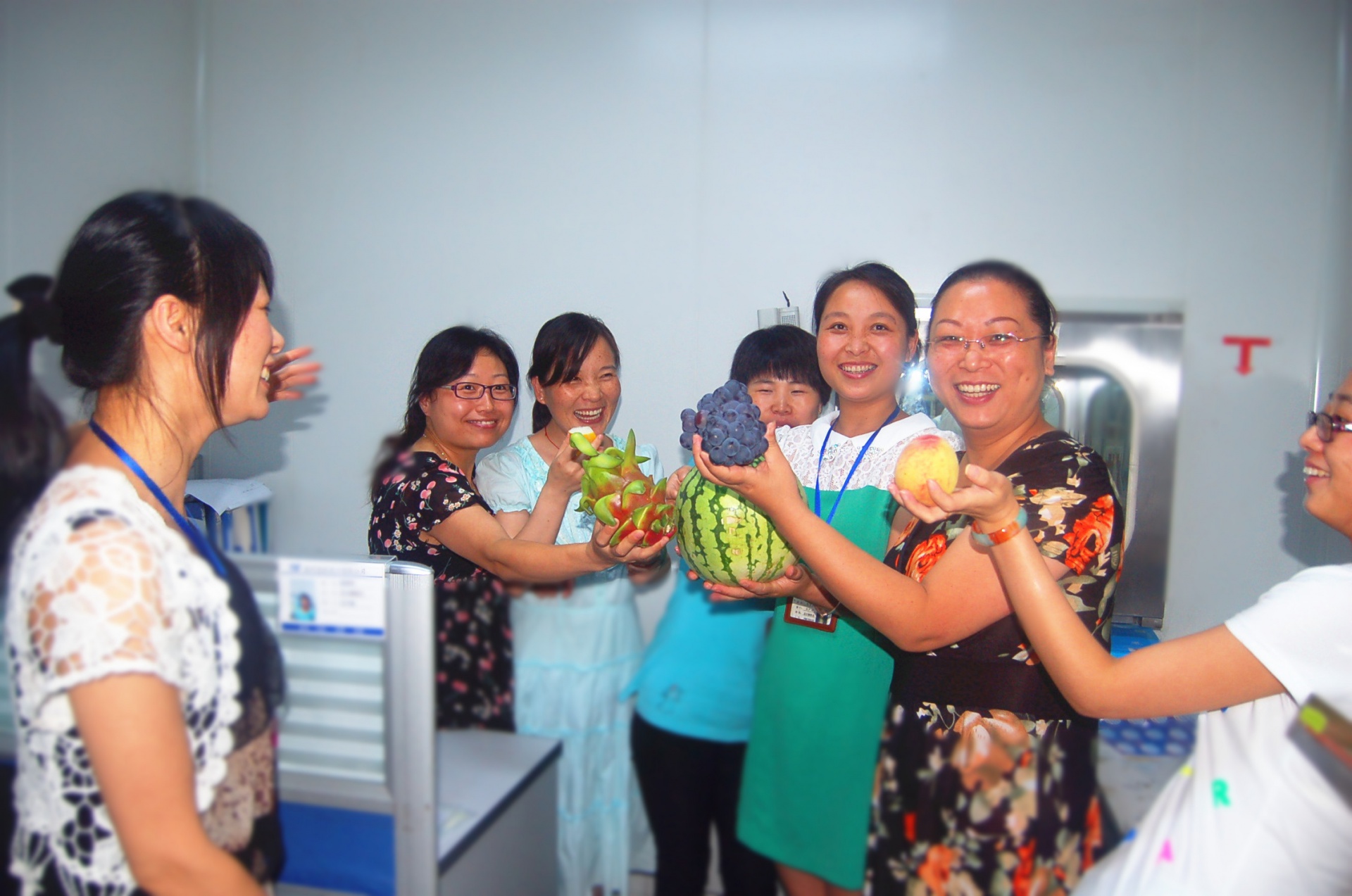 開心農場活動評比結束,在歡聲笑語中分享勝利果實